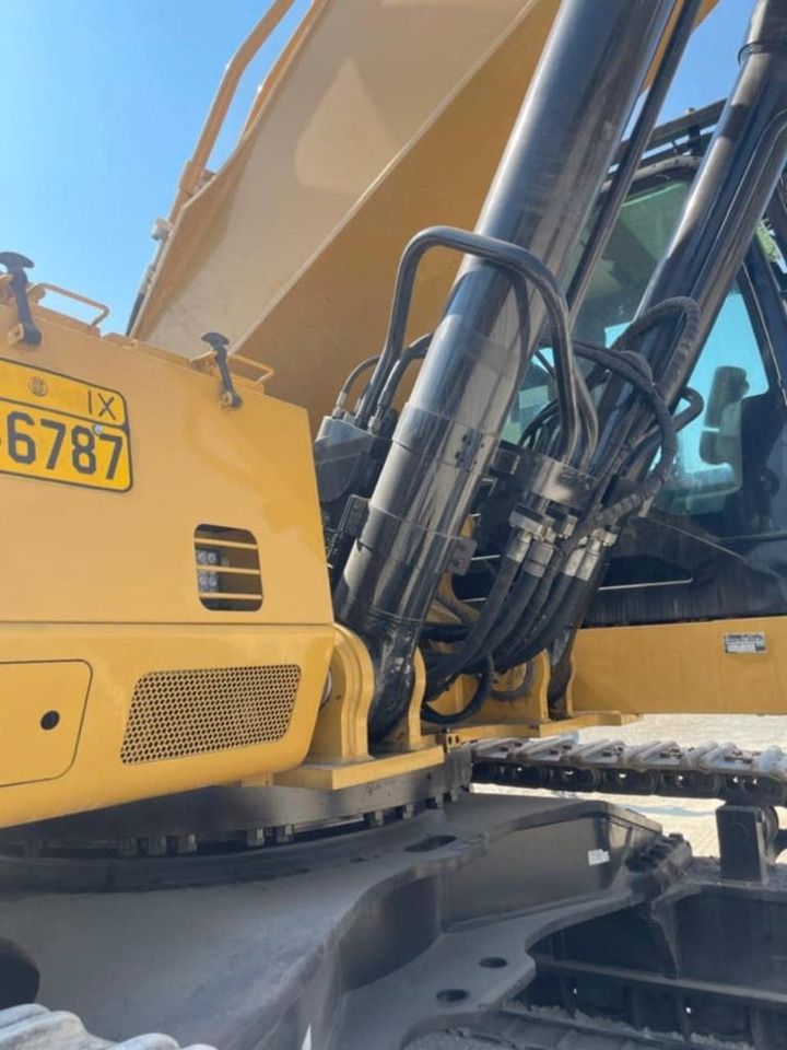 2012 Caterpillar 374DL Crawler Excavator