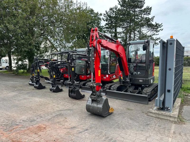 2025 Rhinoceros XN18 Mini Excavator
