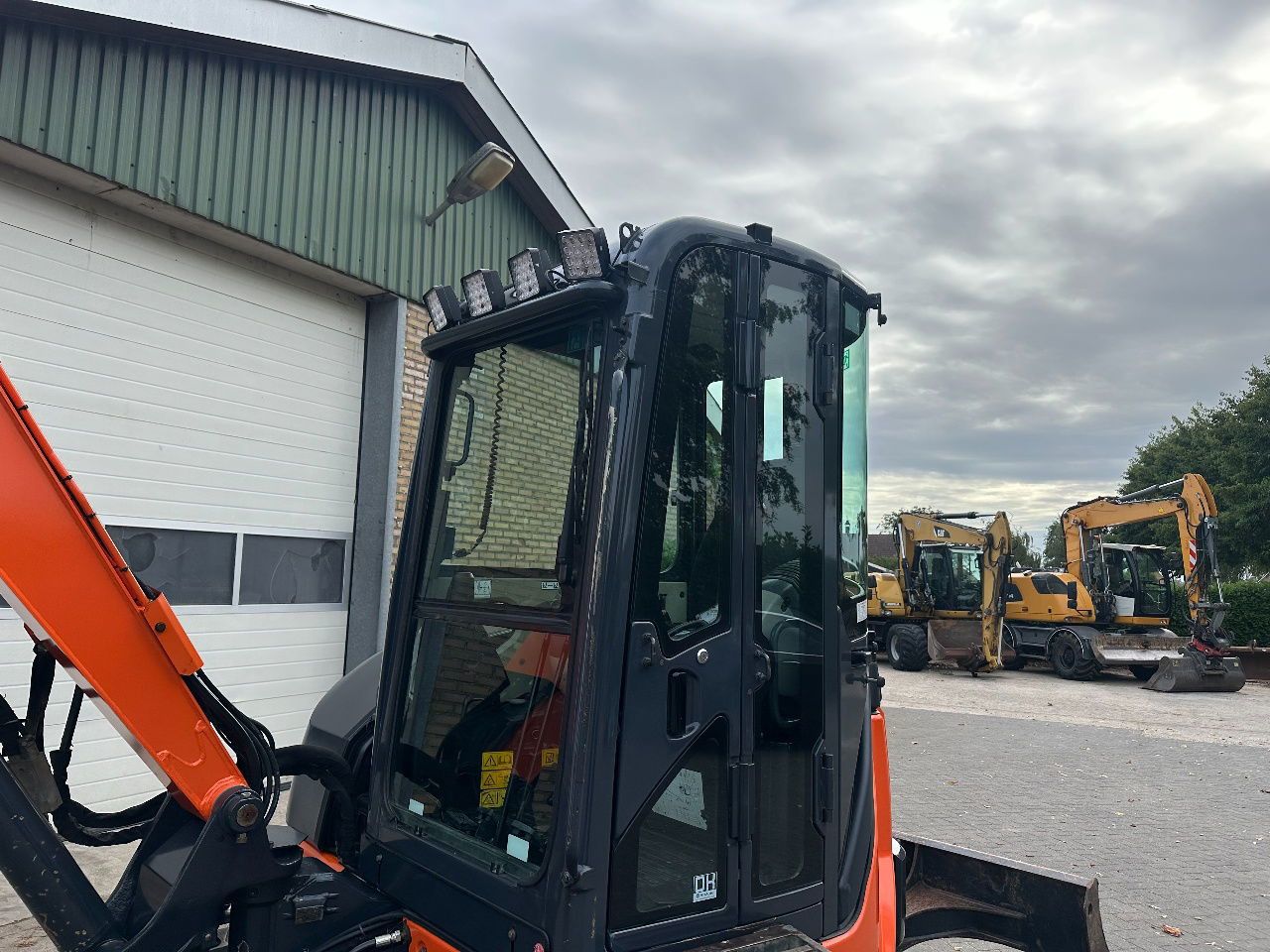 2011 Hitachi ZX52U-3 CLR Mini Excavator