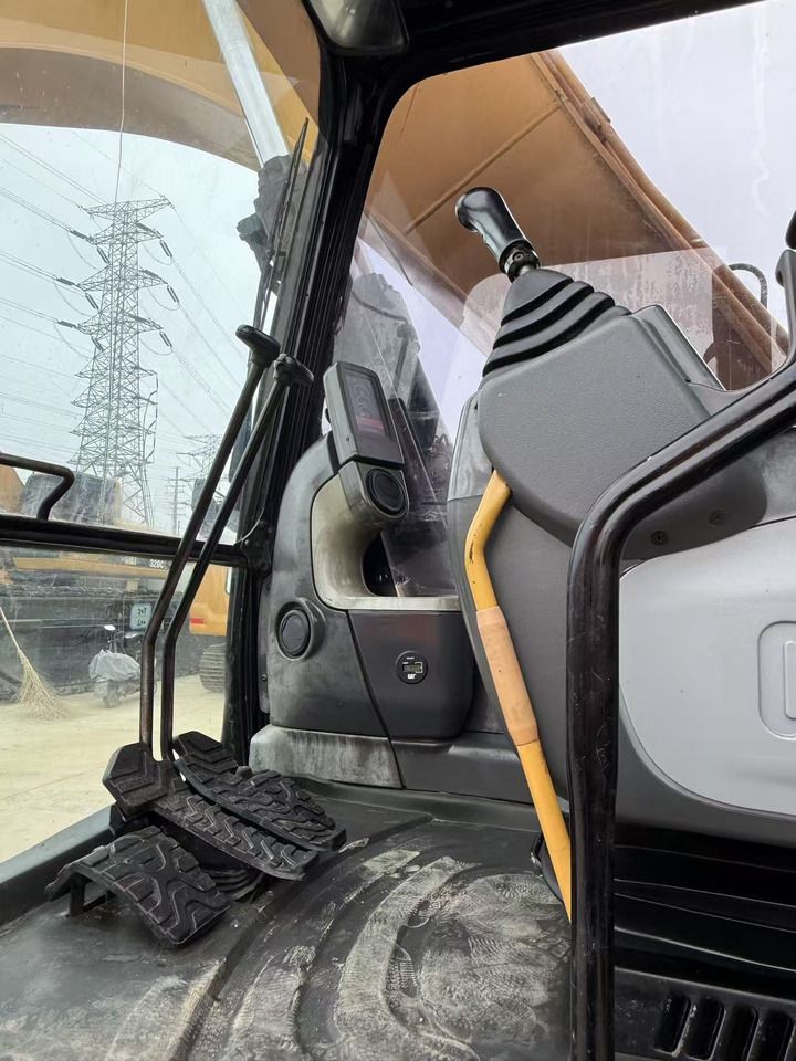 2014 Caterpillar 320D Crawler Excavator