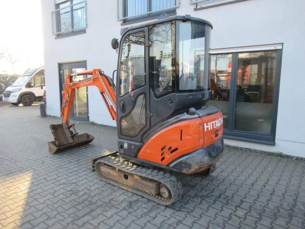 2011 Hitachi ZX18-3 CLR Mini Excavator