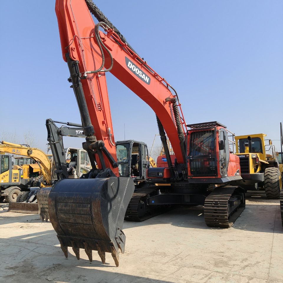 Doosan DX300LC-9C Crawler Excavator