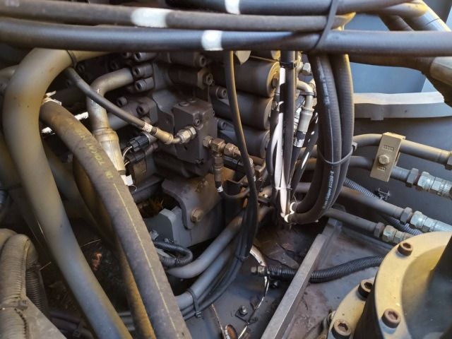 2008 Sumitomo SH240-5 Crawler Excavator