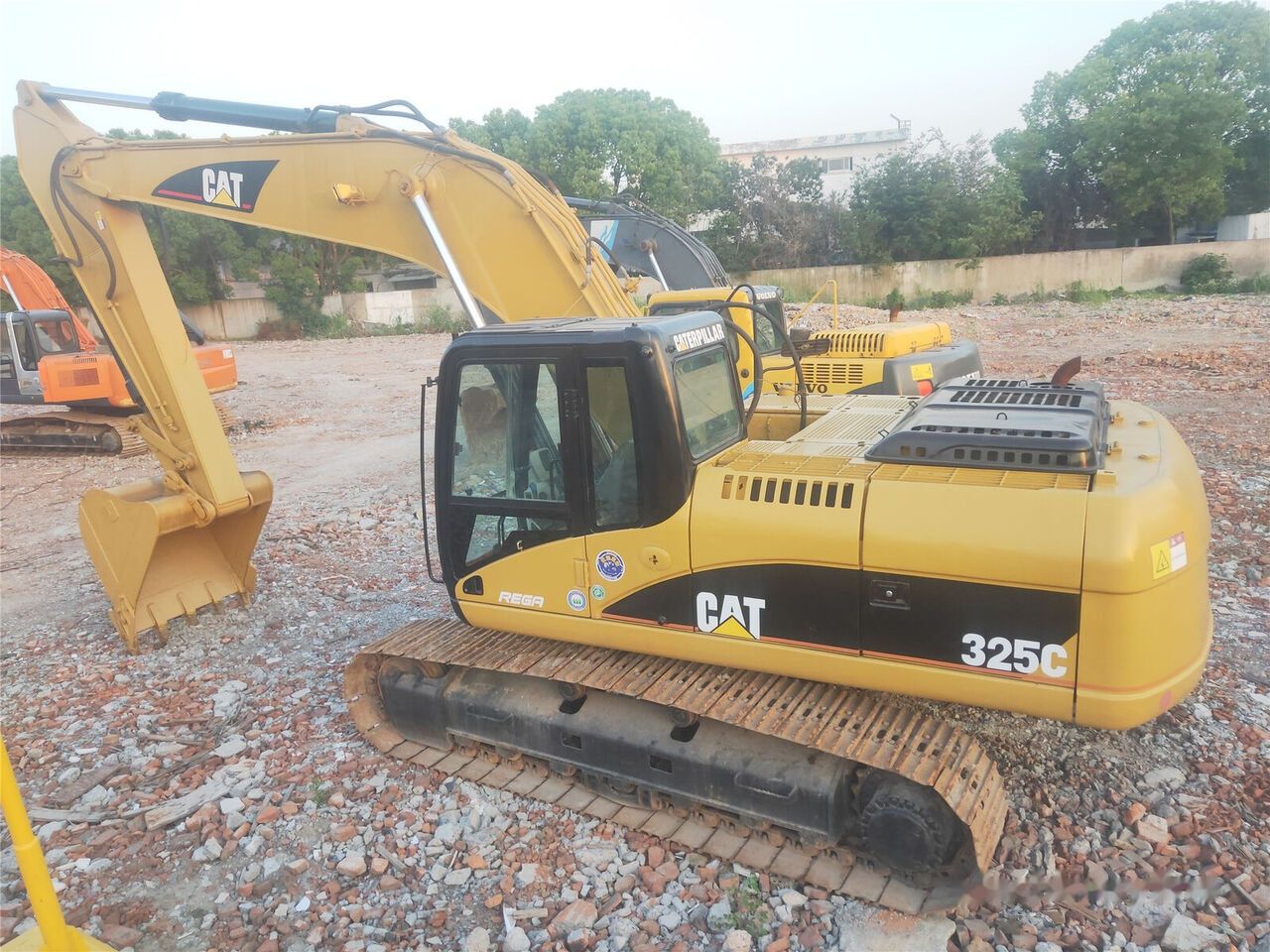 Caterpillar 325C Crawler Excavator