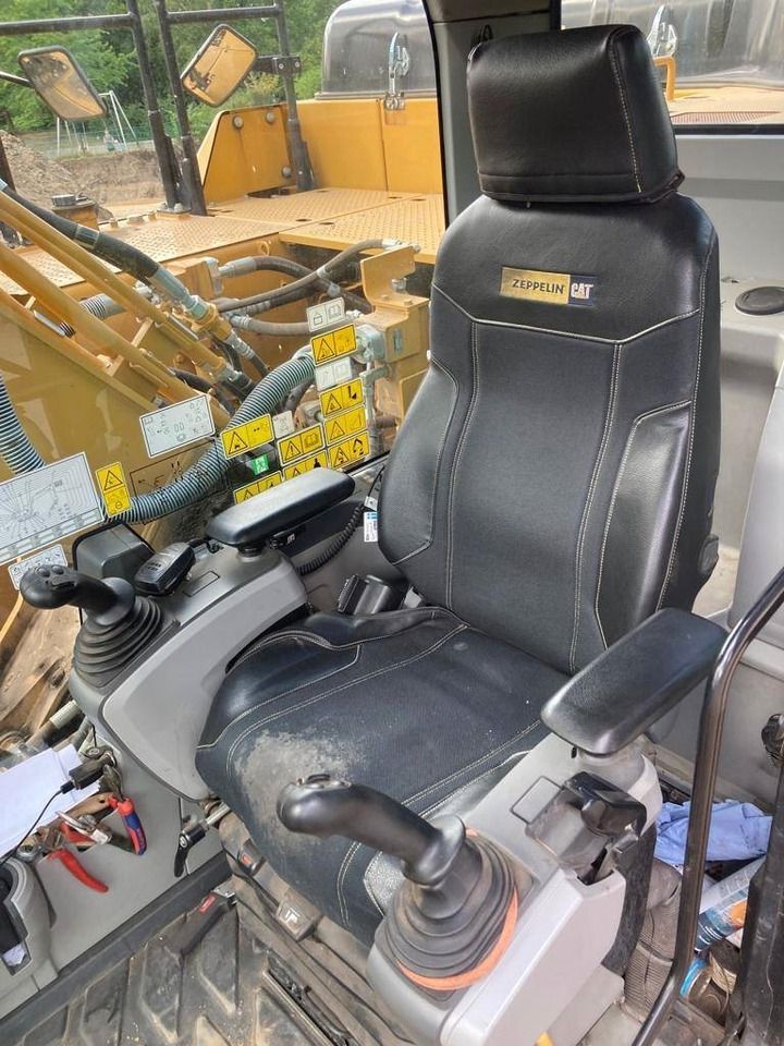2018 Caterpillar 326FL Crawler Excavator
