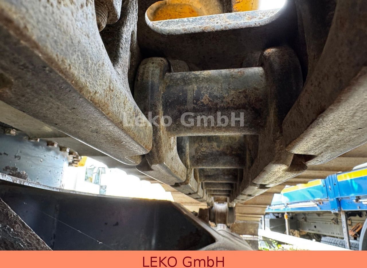 2003 Liebherr R 904 HDSL Crawler Excavator