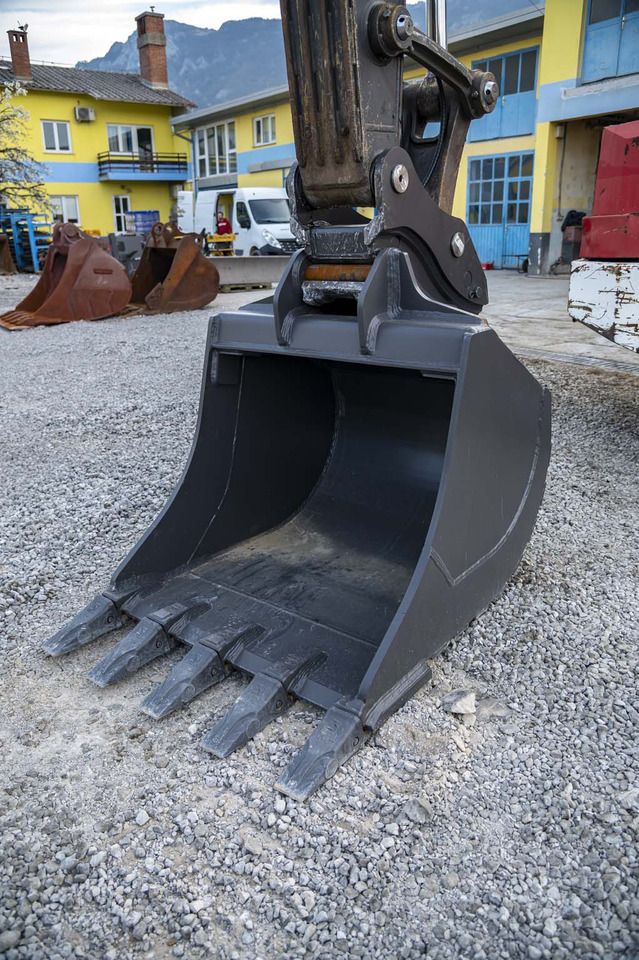 2009 Volvo EC210CNL Crawler Excavator