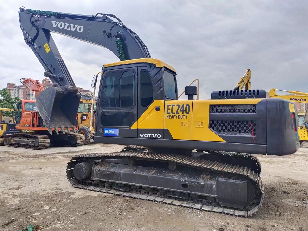 2022 Volvo EC240 Crawler Excavator