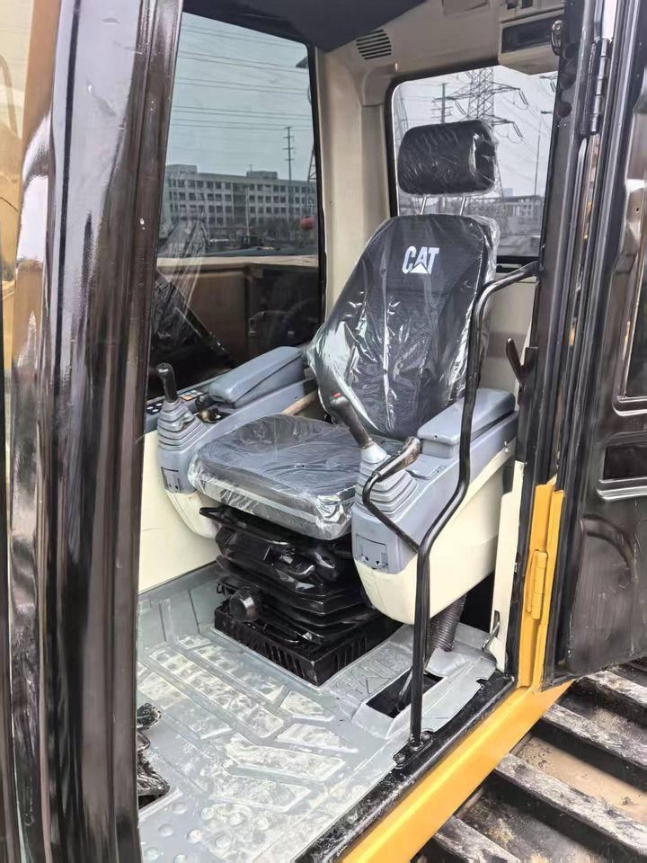 2020 Caterpillar 320CL Amphibious Excavator