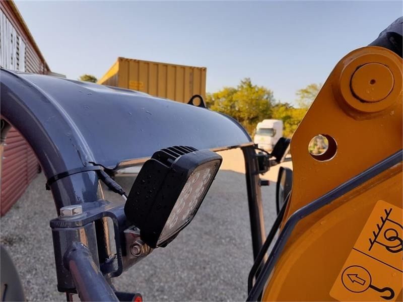XCMG XE27E Mini Excavator