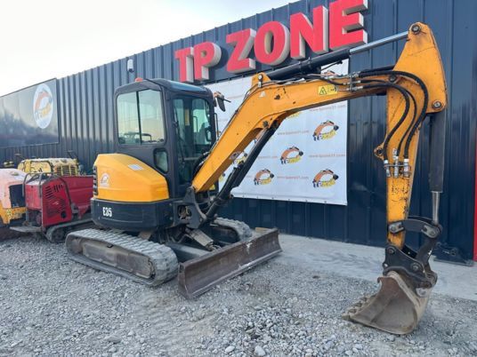 2016 Bobcat E35 Mini Excavator