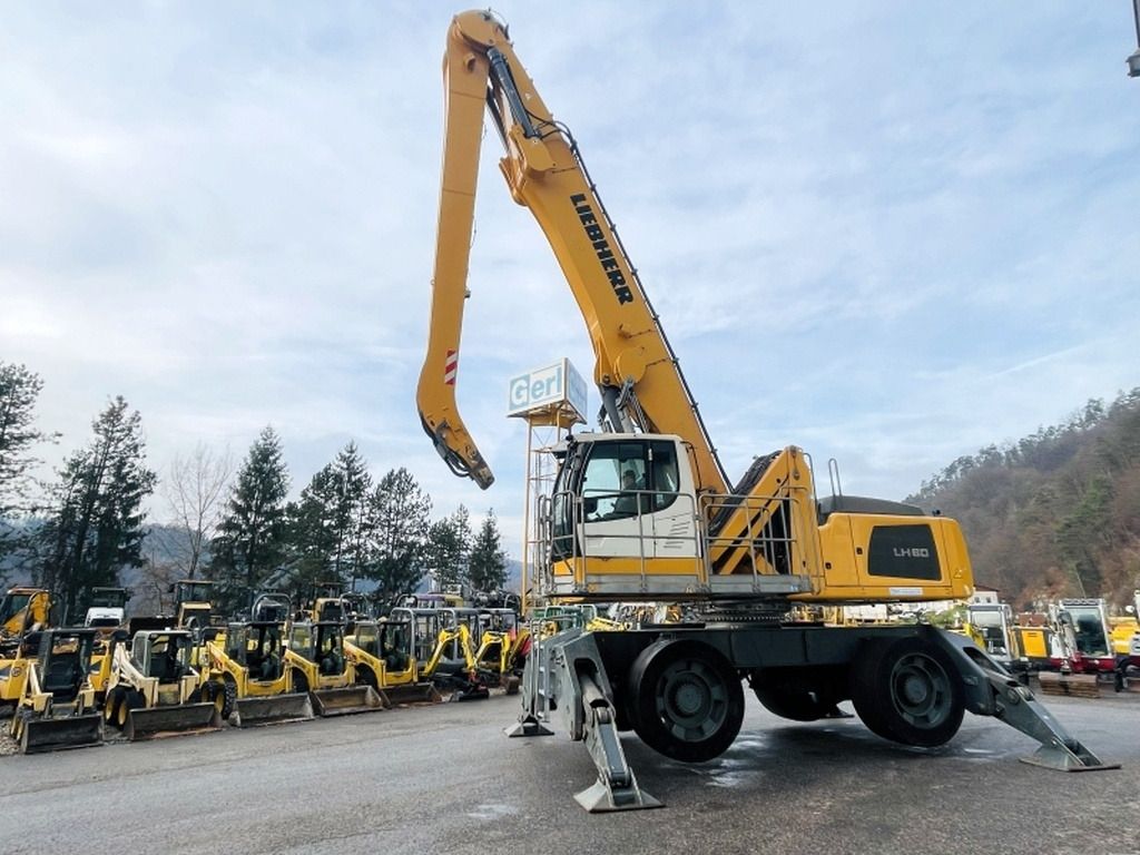 2017 Liebherr LH60 M LITRONIC Material Handler