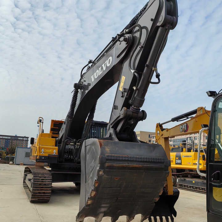 2023 Volvo EC480DL Crawler Excavator