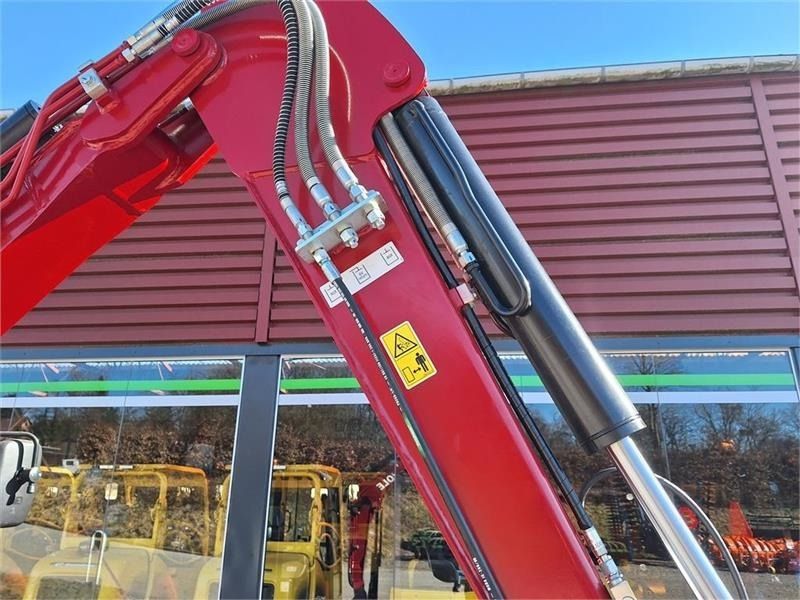 Mole M25 Mini Excavator