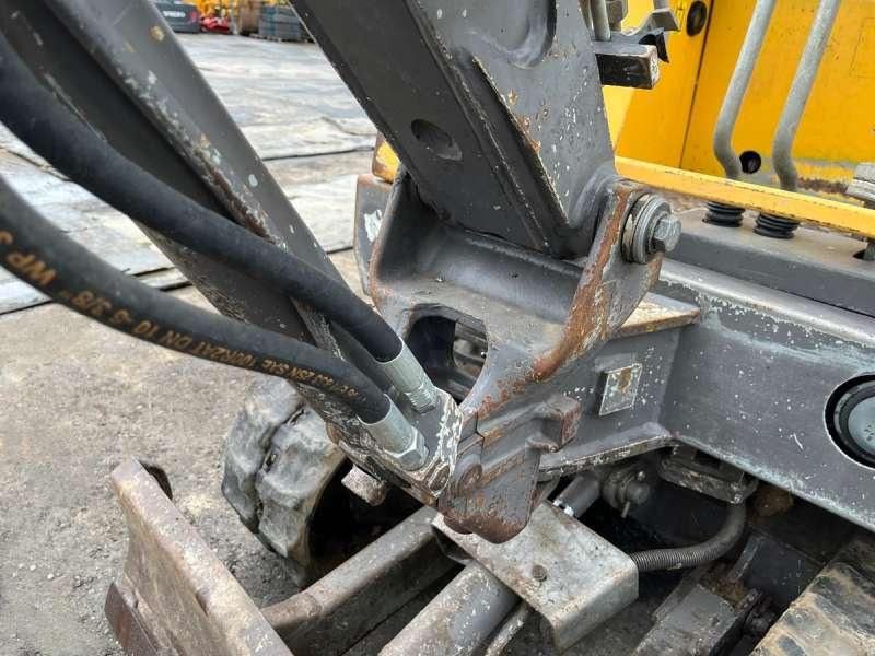 2000 Volvo EB12 Mini Excavator