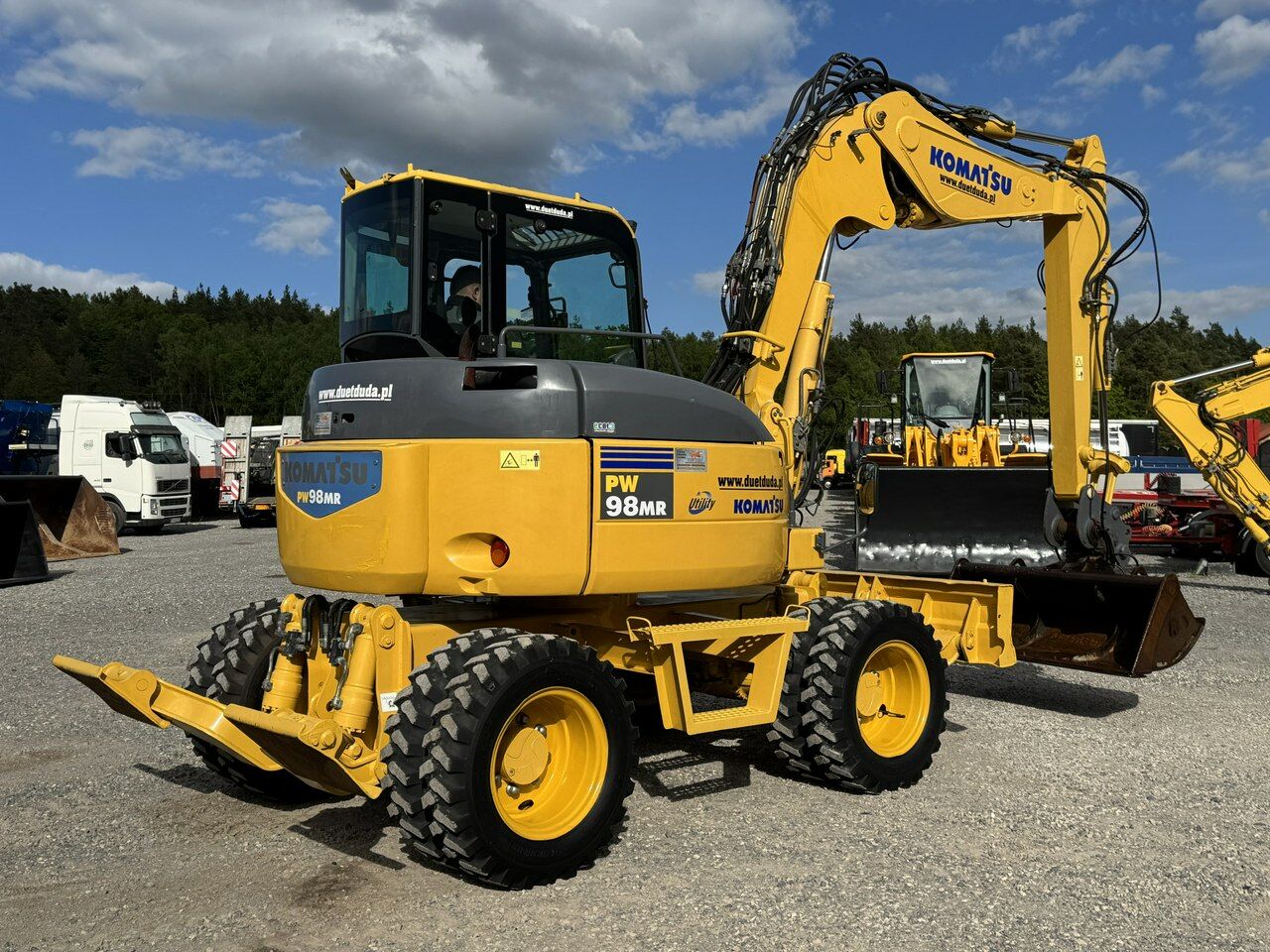 2009 Komatsu PW98MR-8 Wheel Excavator