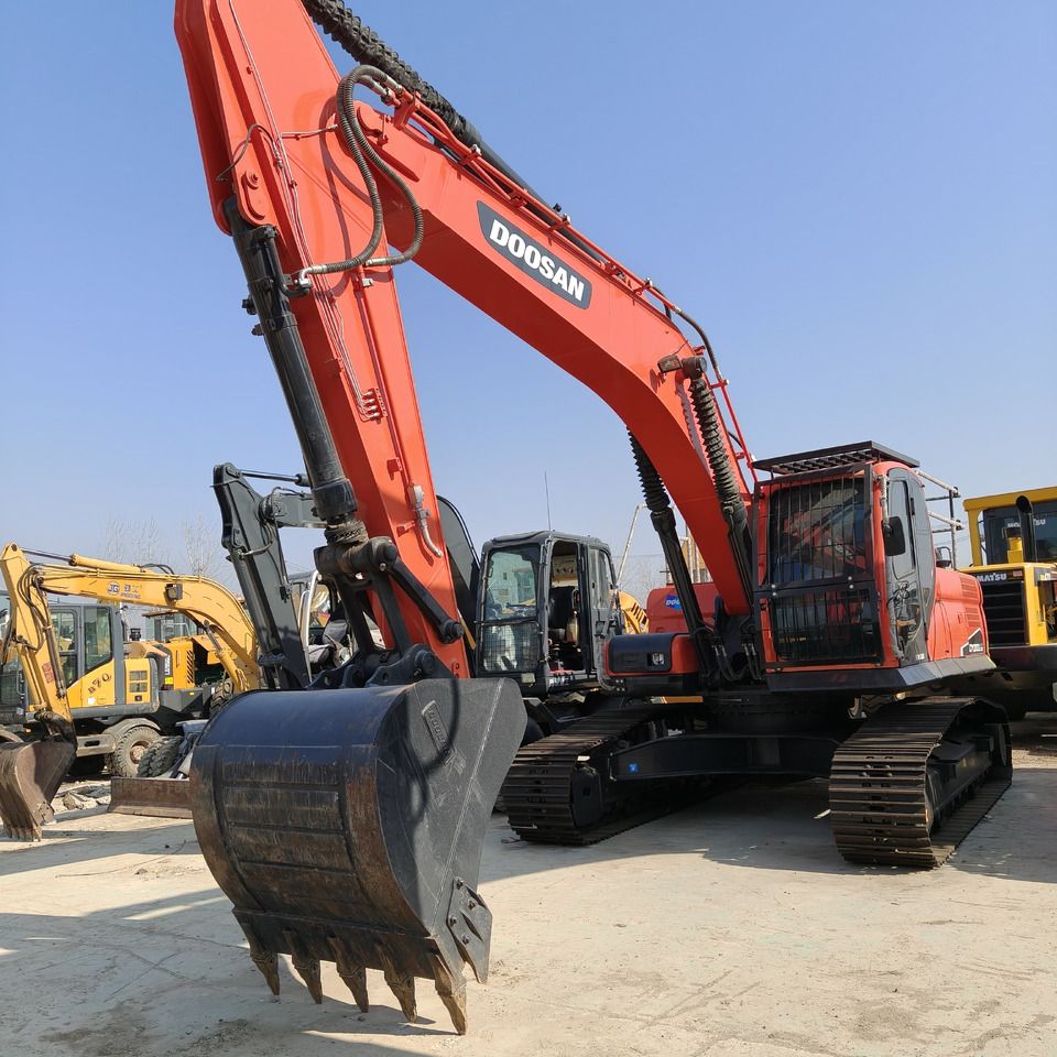 Doosan DX300LC-9C Crawler Excavator