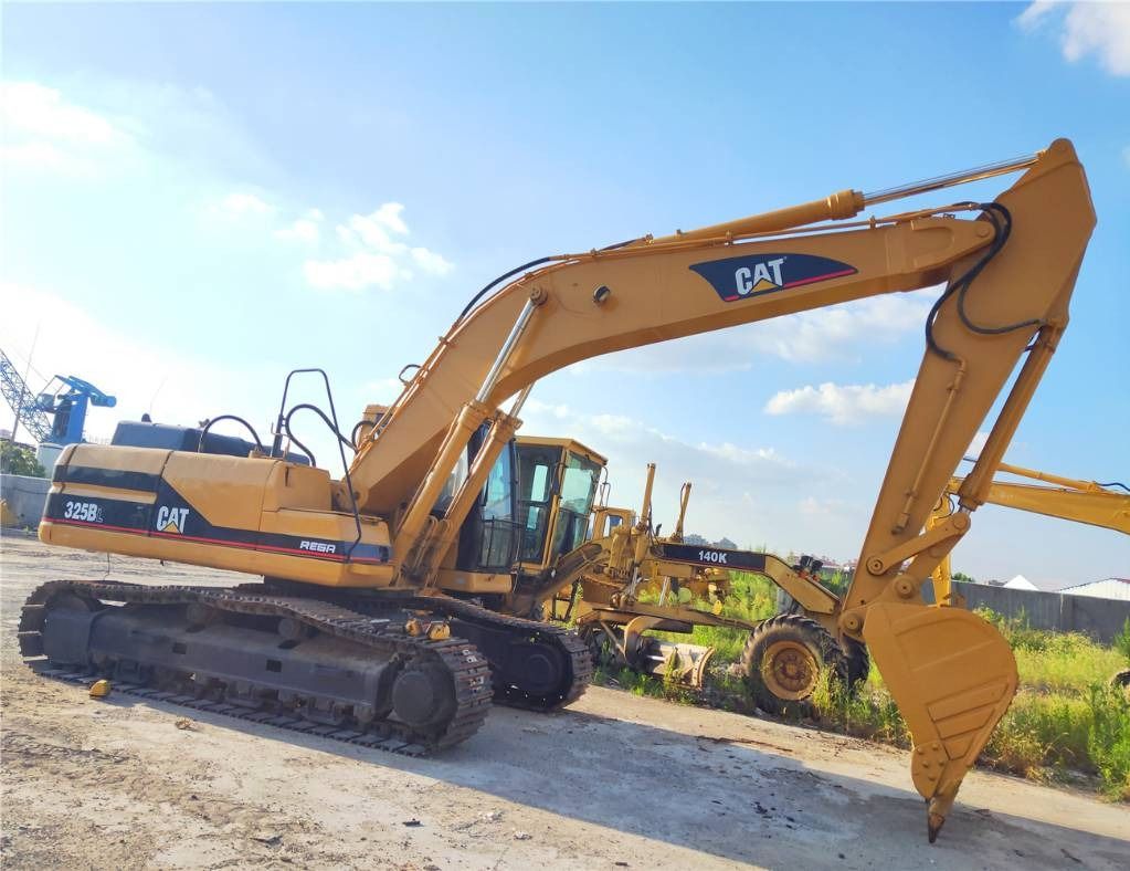 2023 Caterpillar 325BL Crawler Excavator