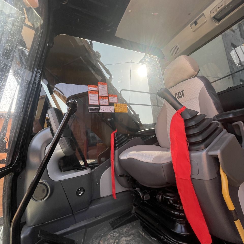 2023 Caterpillar 320D2 Crawler Excavator