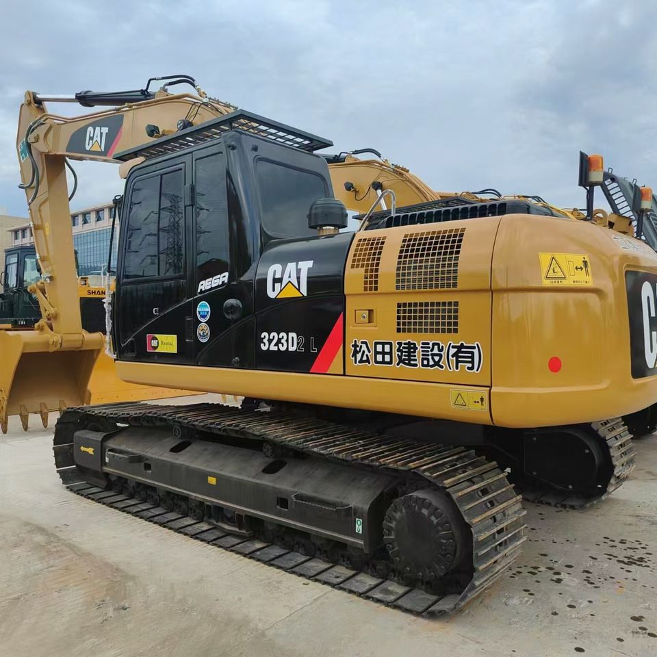 2022 Caterpillar 323D2L Crawler Excavator
