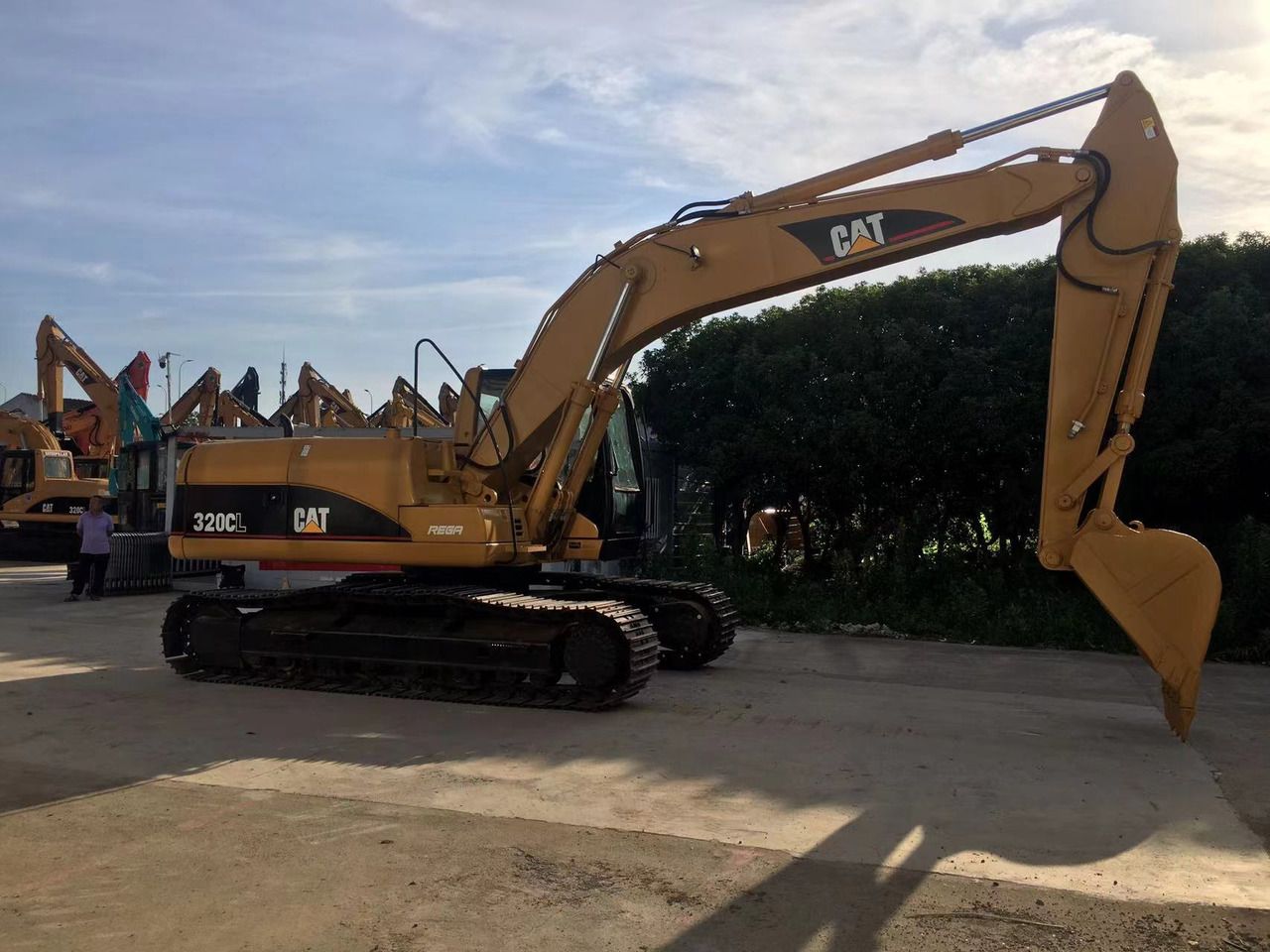 2019 Caterpillar 320CL Crawler Excavator