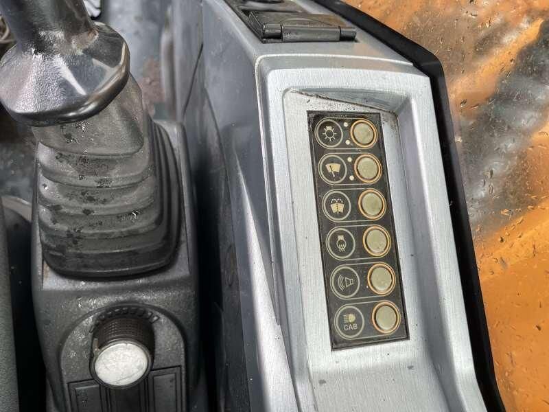 2010 Hyundai R140LC-9 Crawler Excavator
