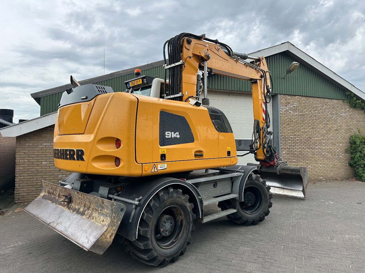 2018 Liebherr A914 Wheel Excavator