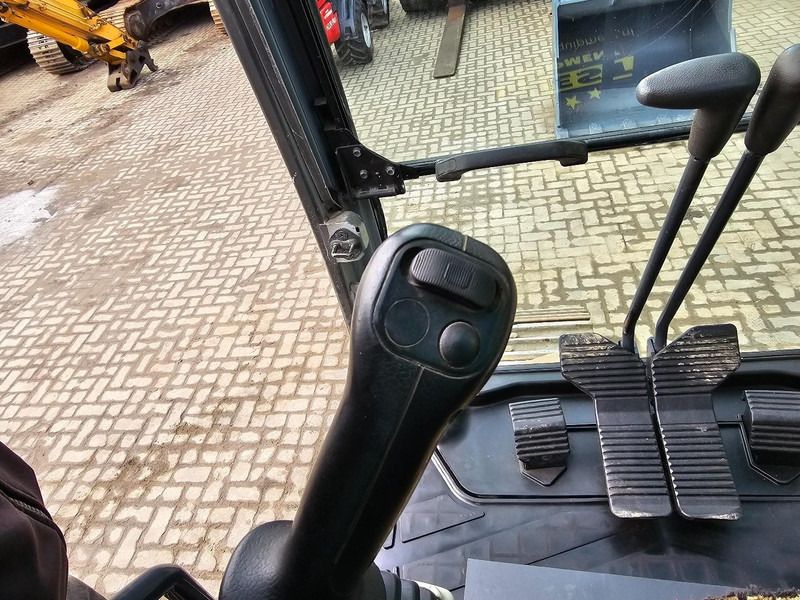 2017 Kobelco SK210LC-10 Crawler Excavator