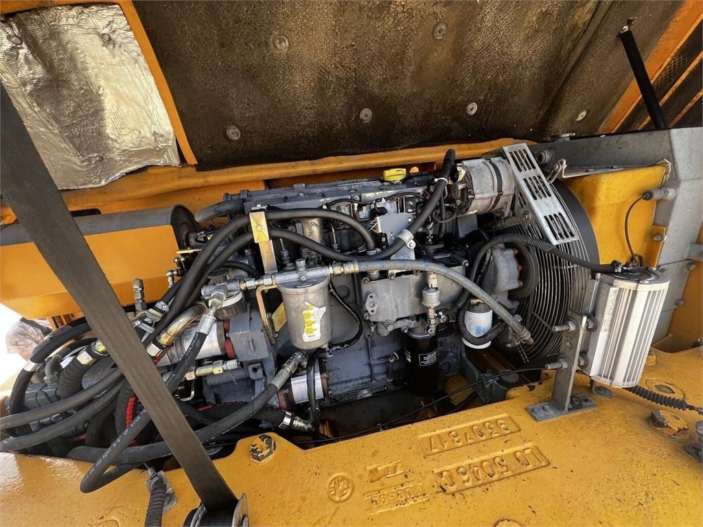 1999 Liebherr A316 Wheel Excavator
