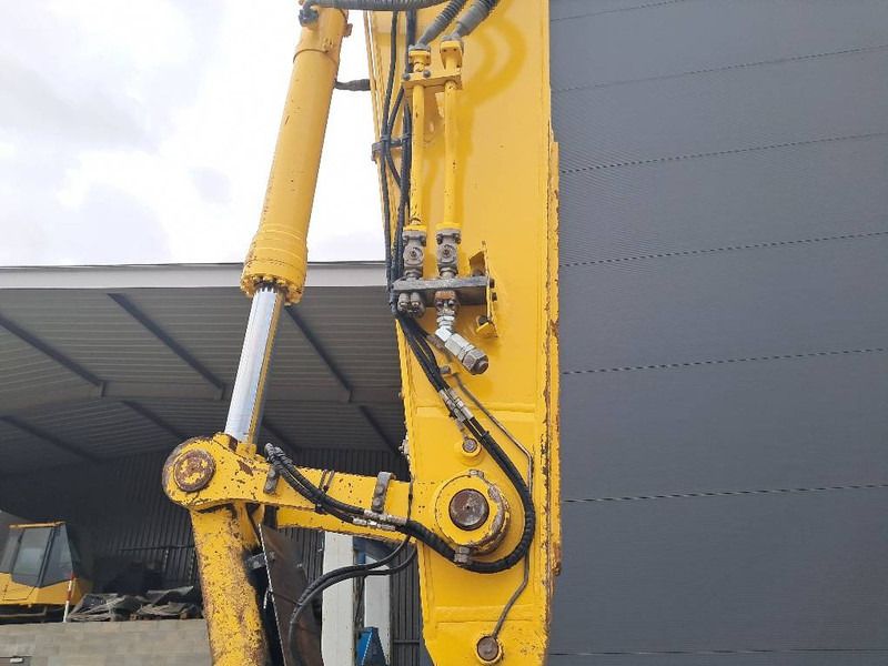 2018 Komatsu HB365LC-3 Crawler Excavator