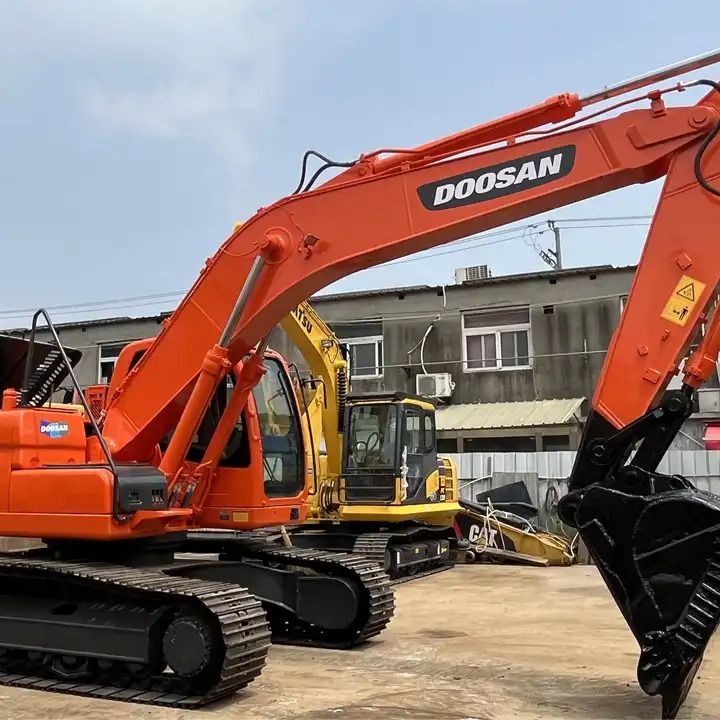 2016 Doosan DX225LC Crawler Excavator