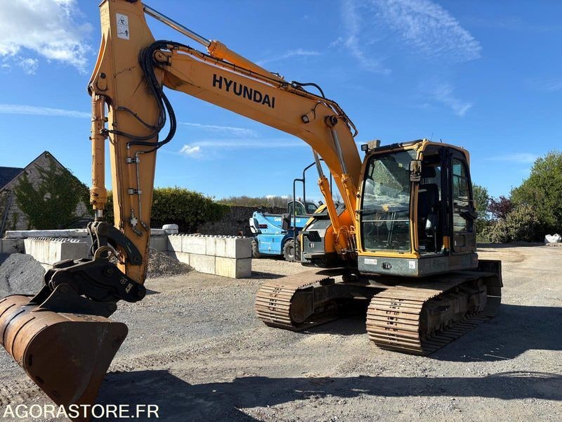 Excavator Hyundai (2011)