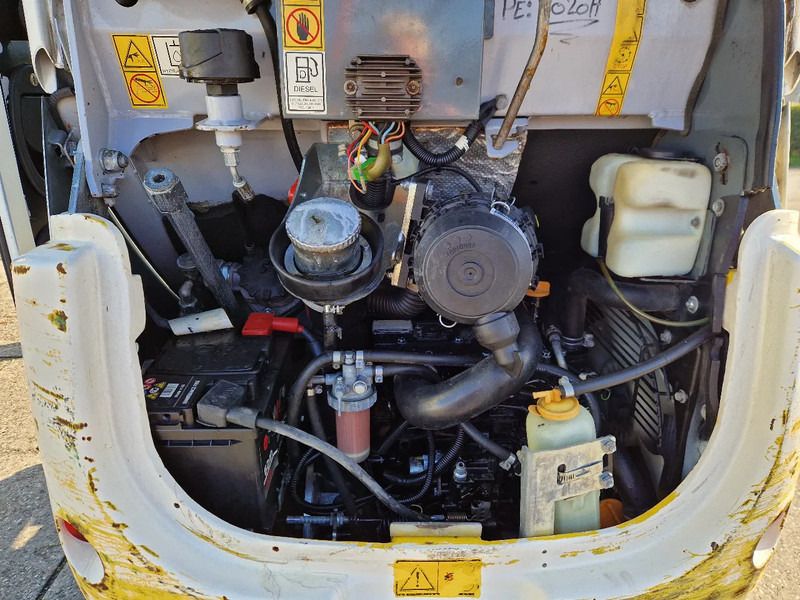2011 Wacker Neuson 2404RD Mini Excavator