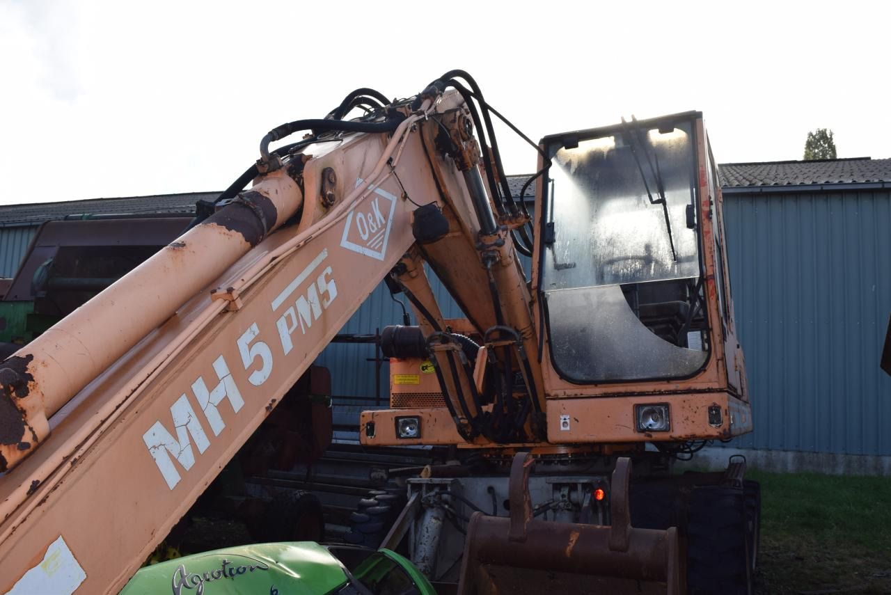 1990 O&K MH 5 Wheel Excavator
