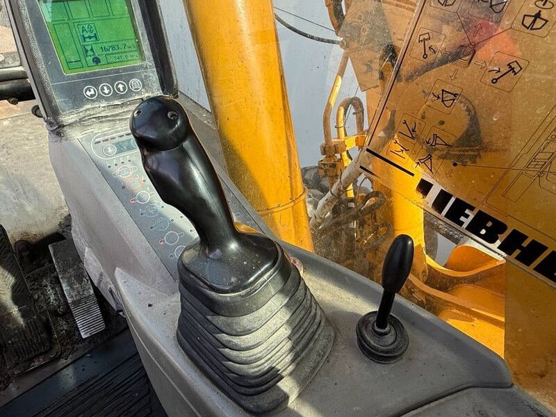 2000 Liebherr A900B LITRONIC Wheel Excavator
