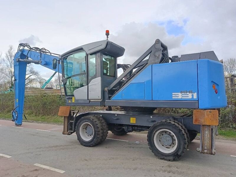 2019 Fuchs MHL331 Material Handler