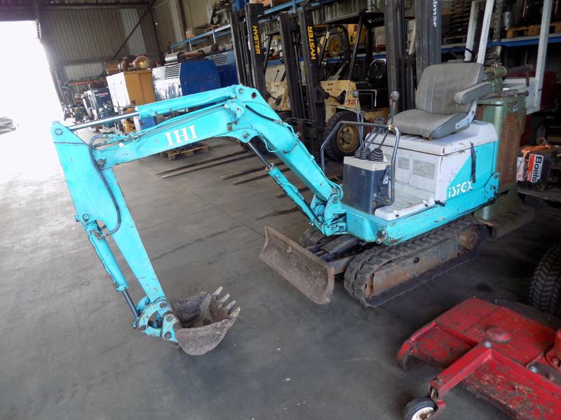 IHI Minigraver 2 Cillinder Motor Diesel.