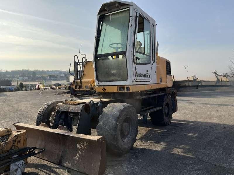 2000 Liebherr A316 Wheel Excavator