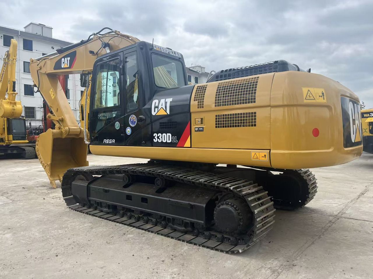 Caterpillar 330D2L Crawler Excavator