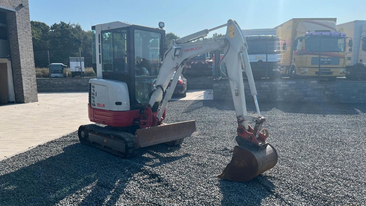 2018 Takeuchi TB23R Mini-excavator