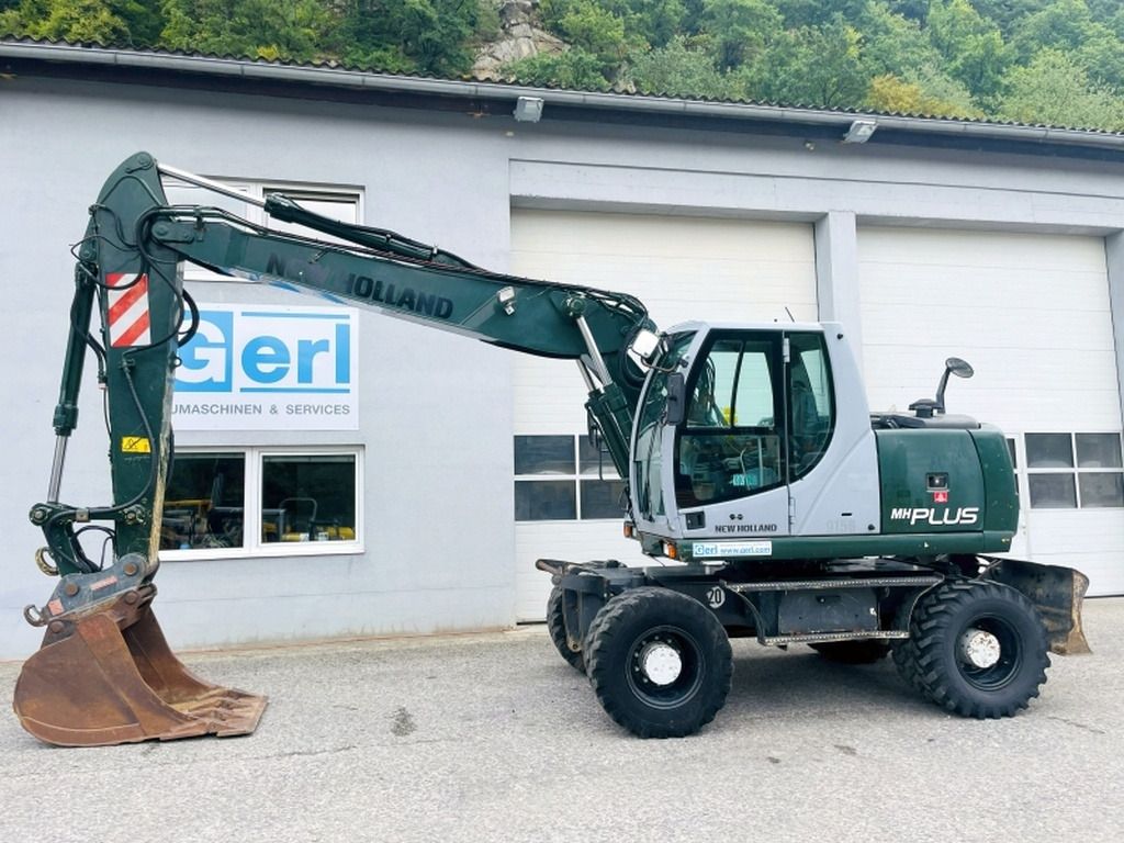 2009 New Holland MH-PLUS Wheel Excavator