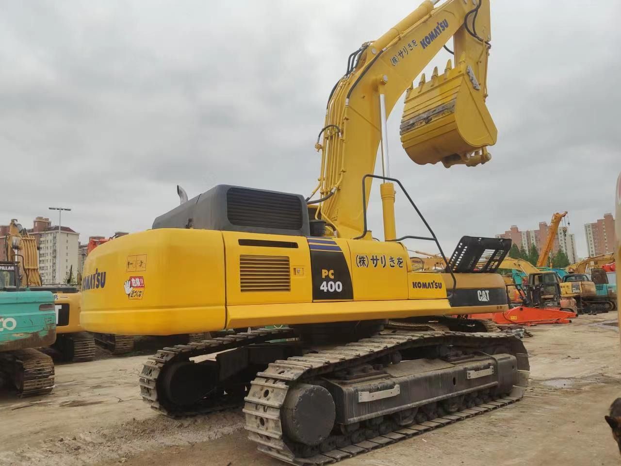 2020 Komatsu PC400-8 Crawler Excavator