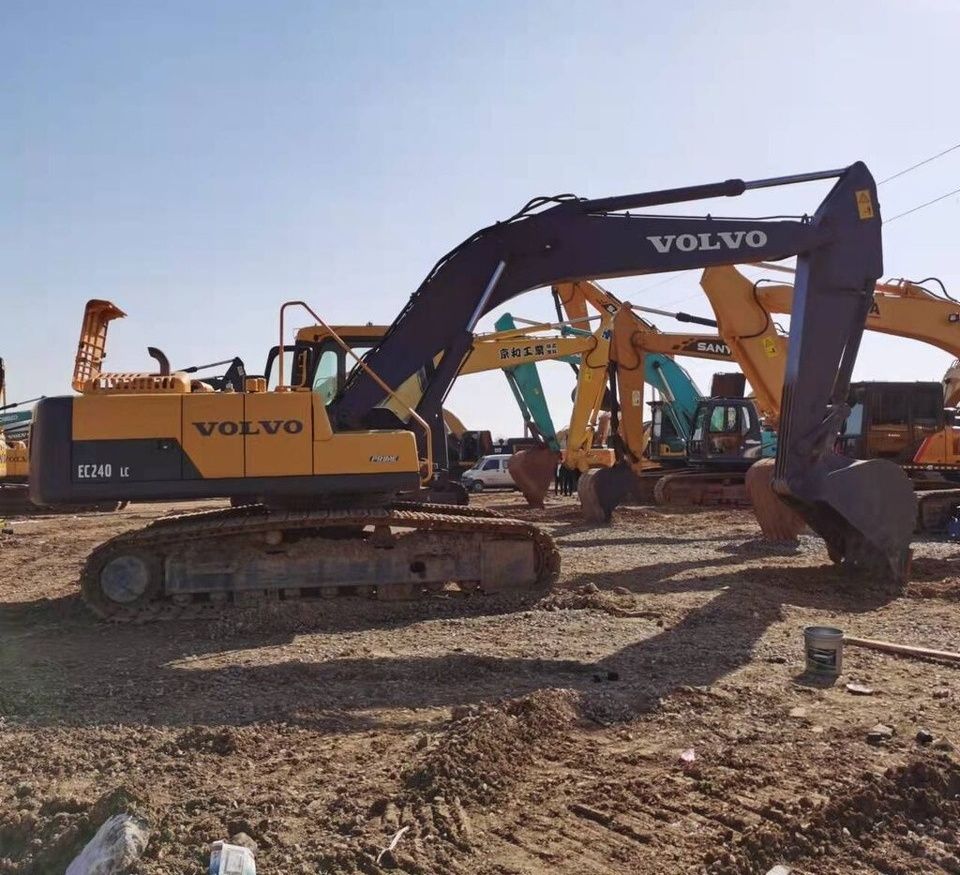 Volvo EC240LC Crawler Excavator