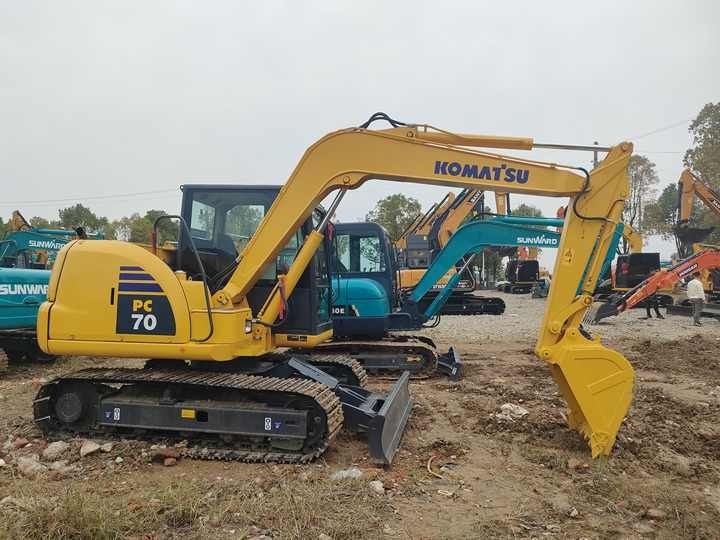 2024 Komatsu PC70-8 Crawler Excavator