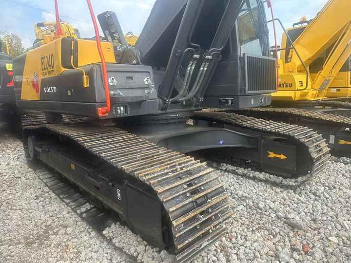 2009 Volvo EC240 Crawler Excavator