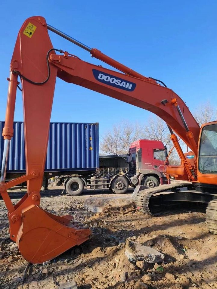 2023 Doosan DH225LC-7 Crawler Excavator