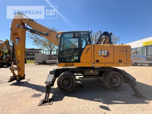 2020 Caterpillar MH3022-06C Material Handler