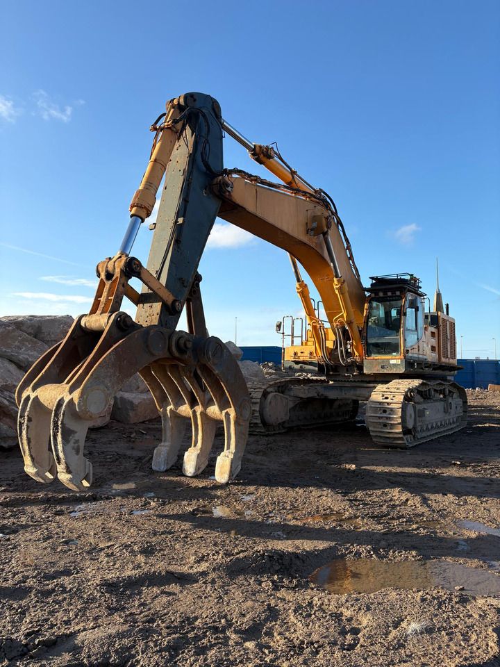 2013 Hyundai R800LC-9 Crawler Excavator