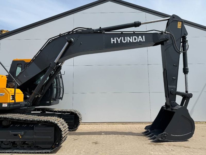 2025 Hyundai R215 SMART PLUS Crawler Excavator