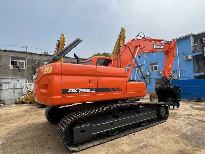 2018 Doosan DX225 Гусеничний екскаватор